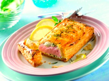 Losos v listovém těstě