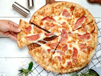 Pizza šunková bezlepková