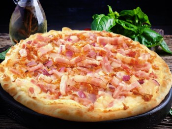 Pizza Slanina a cibule